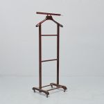 523974 Valet stand